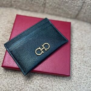 Salvatore Ferragamo Leather Gancini card holder